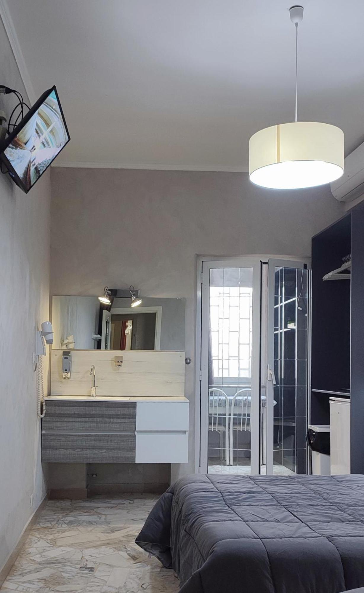 Hotel Giambattista House Bari Extérieur photo